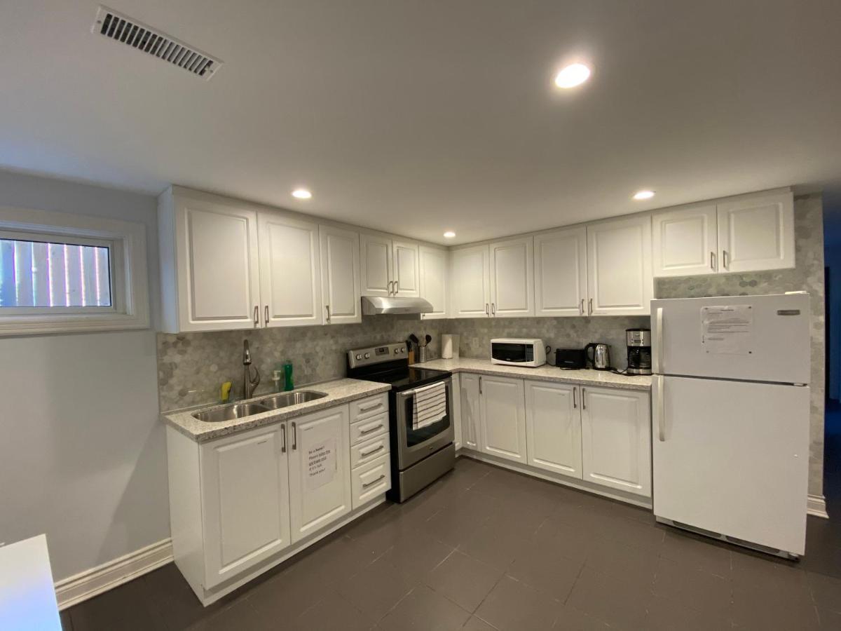 Yonge And Finch Subway !U Spacious & Cozy Private Bdr With Shared Bathroom Τορόντο Εξωτερικό φωτογραφία