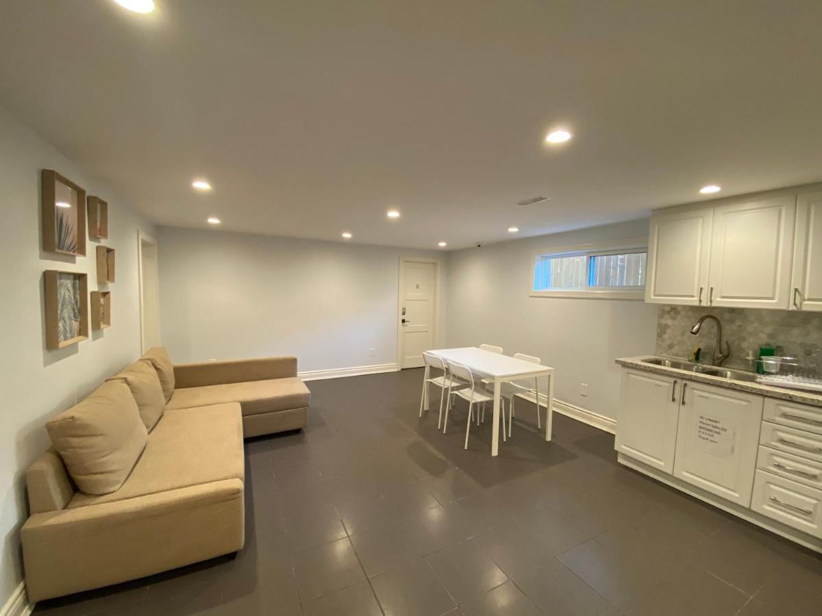 Yonge And Finch Subway !U Spacious & Cozy Private Bdr With Shared Bathroom Τορόντο Εξωτερικό φωτογραφία