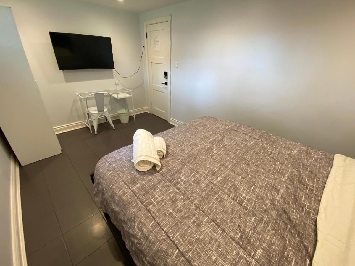 Yonge And Finch Subway !U Spacious & Cozy Private Bdr With Shared Bathroom Τορόντο Εξωτερικό φωτογραφία
