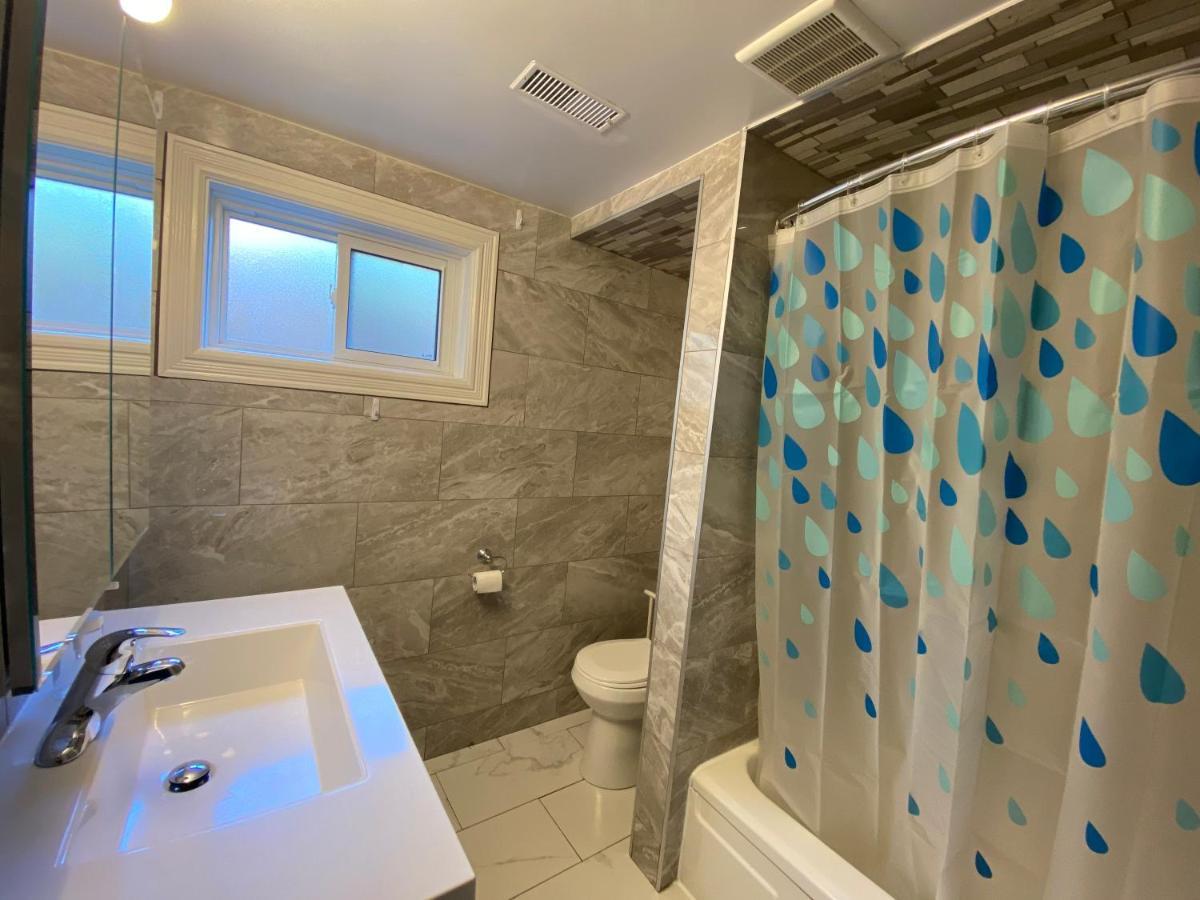 Yonge And Finch Subway !U Spacious & Cozy Private Bdr With Shared Bathroom Τορόντο Εξωτερικό φωτογραφία